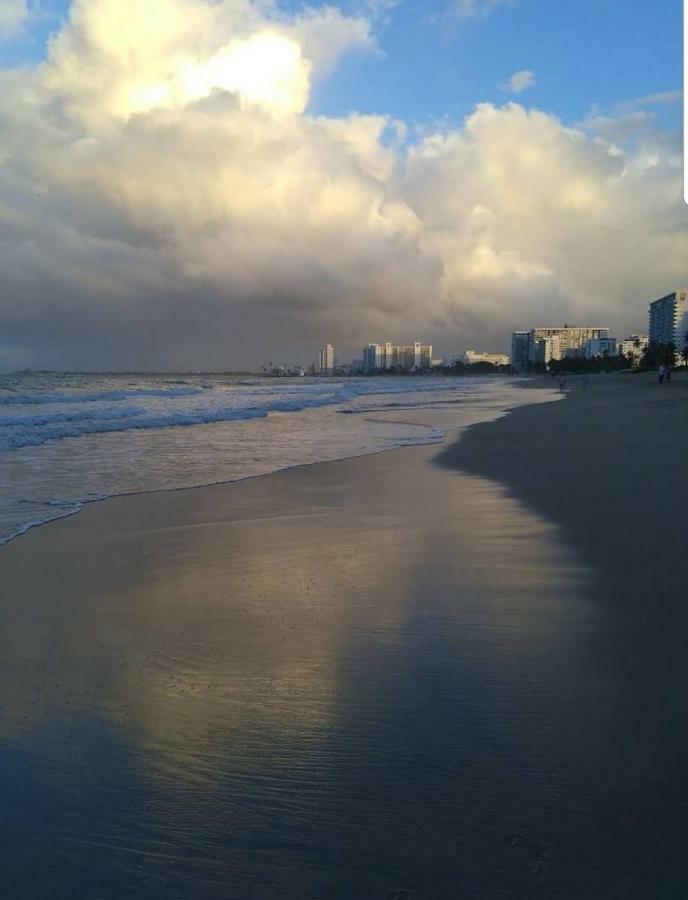 Beach Front Apt Isla Verde 3 Apartment San Juan Bagian luar foto