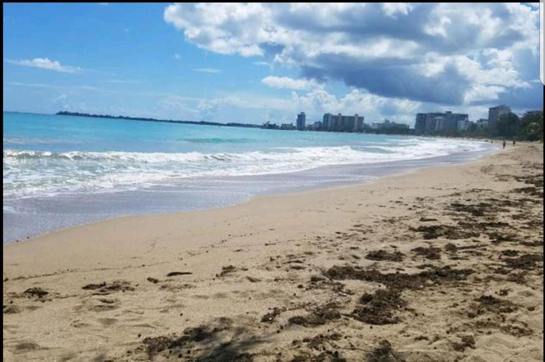 Beach Front Apt Isla Verde 3 Apartment San Juan Ruang foto